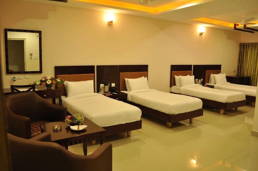 Hotel Swagath De Royal Hyderabad Exterior foto